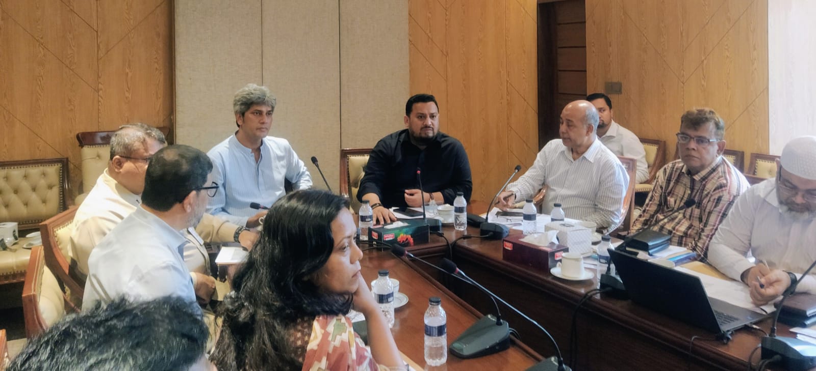 অহেতুক প্রকল্প নয়, পাহাড়িদের জীবনমান উন্নয়নে বাস্তবভিত্তিক কার্যকর উদ্যোগ নেয়ার আহ্বান পার্বত্য প্রতিমন্ত্রীর